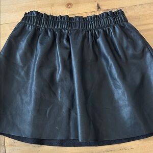 Isaac Mizrahi Black Vegan Leather Elastic-Waist Mini Skirt